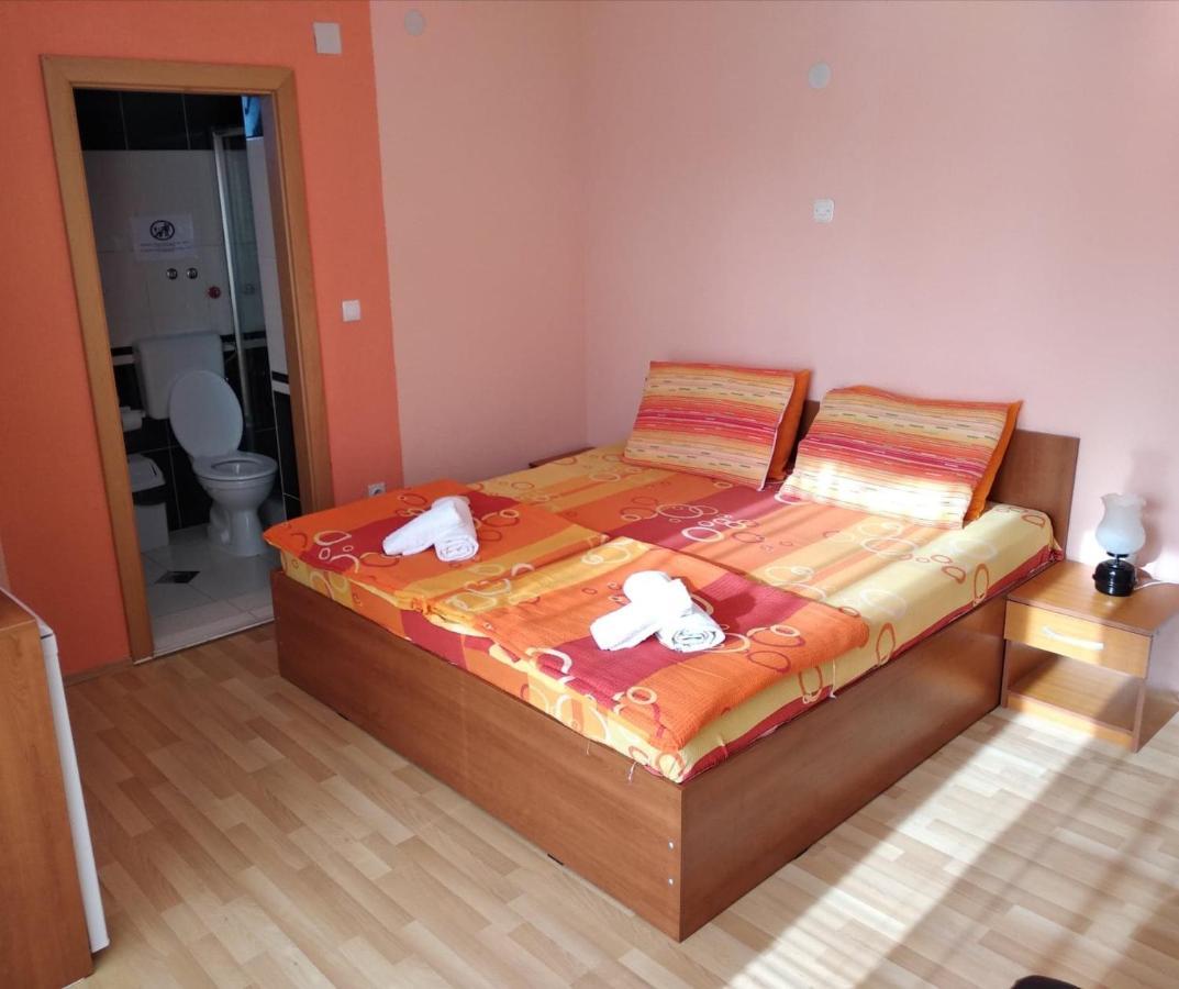 Villa Mimi Пештани Экстерьер фото