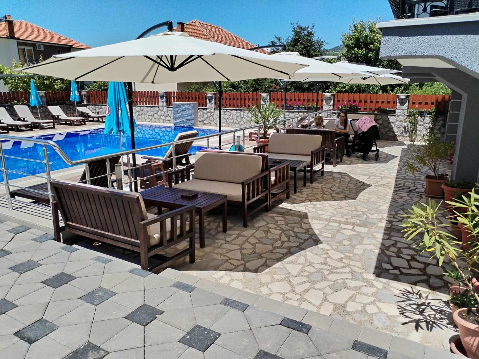 Villa Mimi Пештани Экстерьер фото